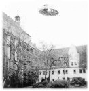 UFO a templom felett