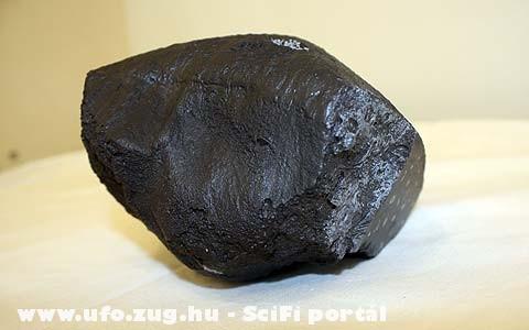 Szerves anyag a kabai meteoritban